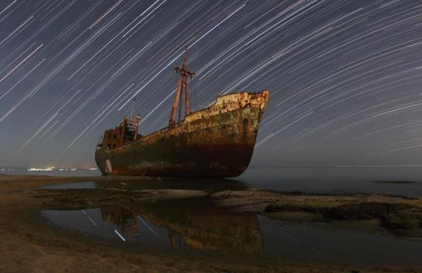 GhostShipTrails_kotsiopoulos.jpg